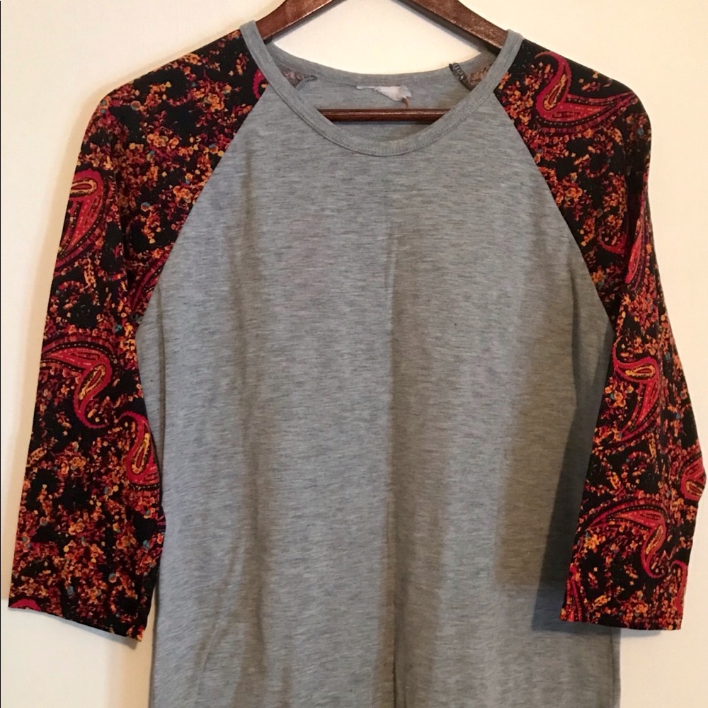 Large Lularoe Randy Gray With Paisley Sleeves